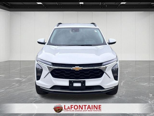 2025 Chevrolet Trax FWD LT