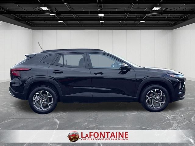 2025 Chevrolet Trax FWD LT