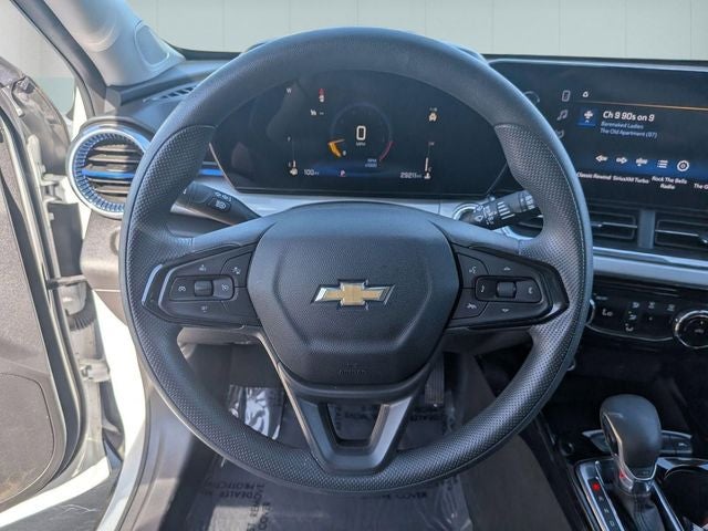 2025 Chevrolet Trax FWD LT