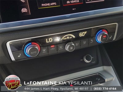 2021 Audi Q3 Premium 40 TFSI quattro Tiptronic