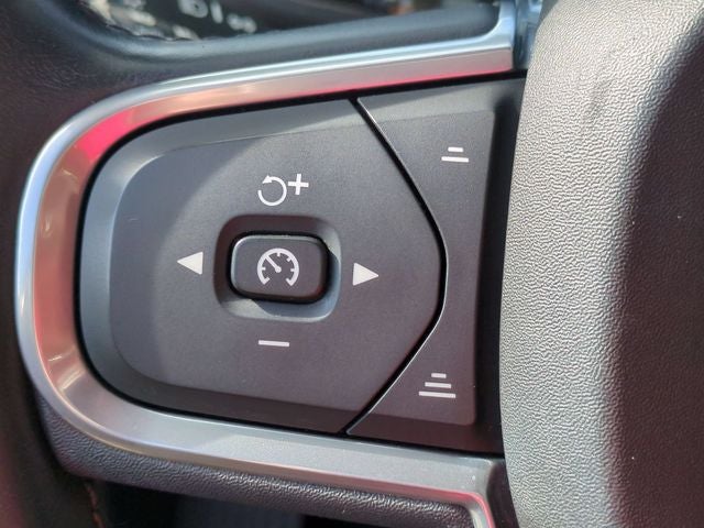 2018 Volvo XC60 T6 Momentum