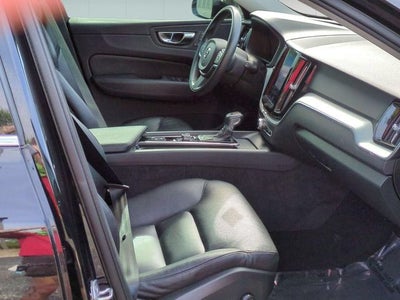 2018 Volvo XC60 T6 Momentum