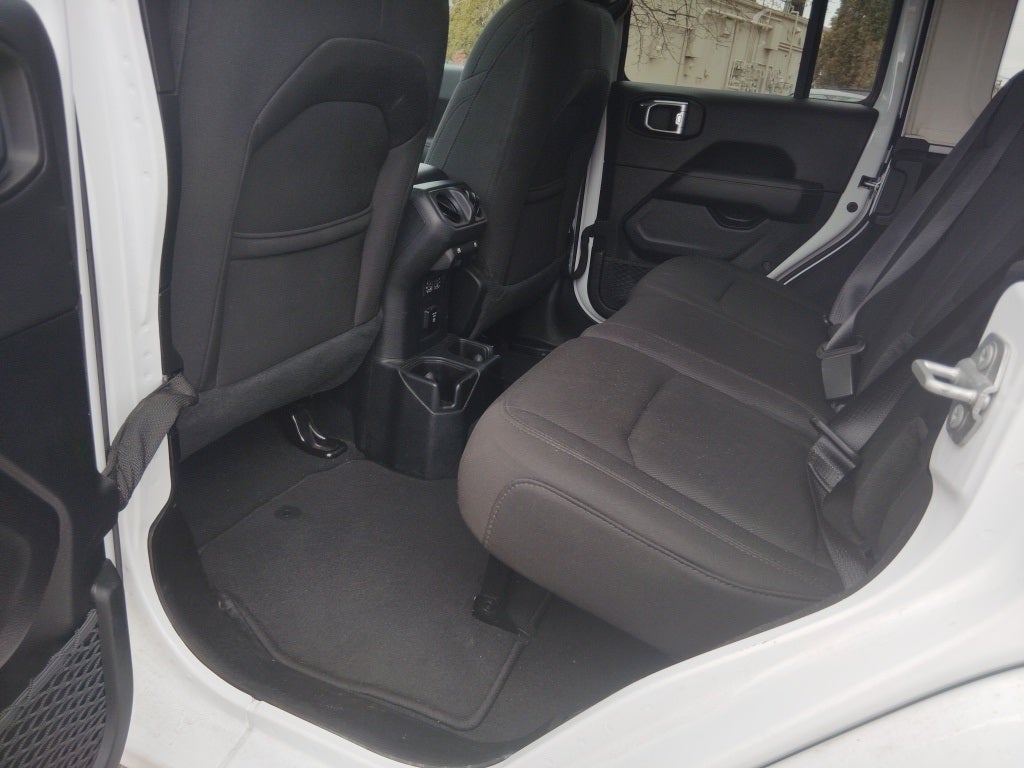 2023 Jeep Wrangler 4-Door Sahara