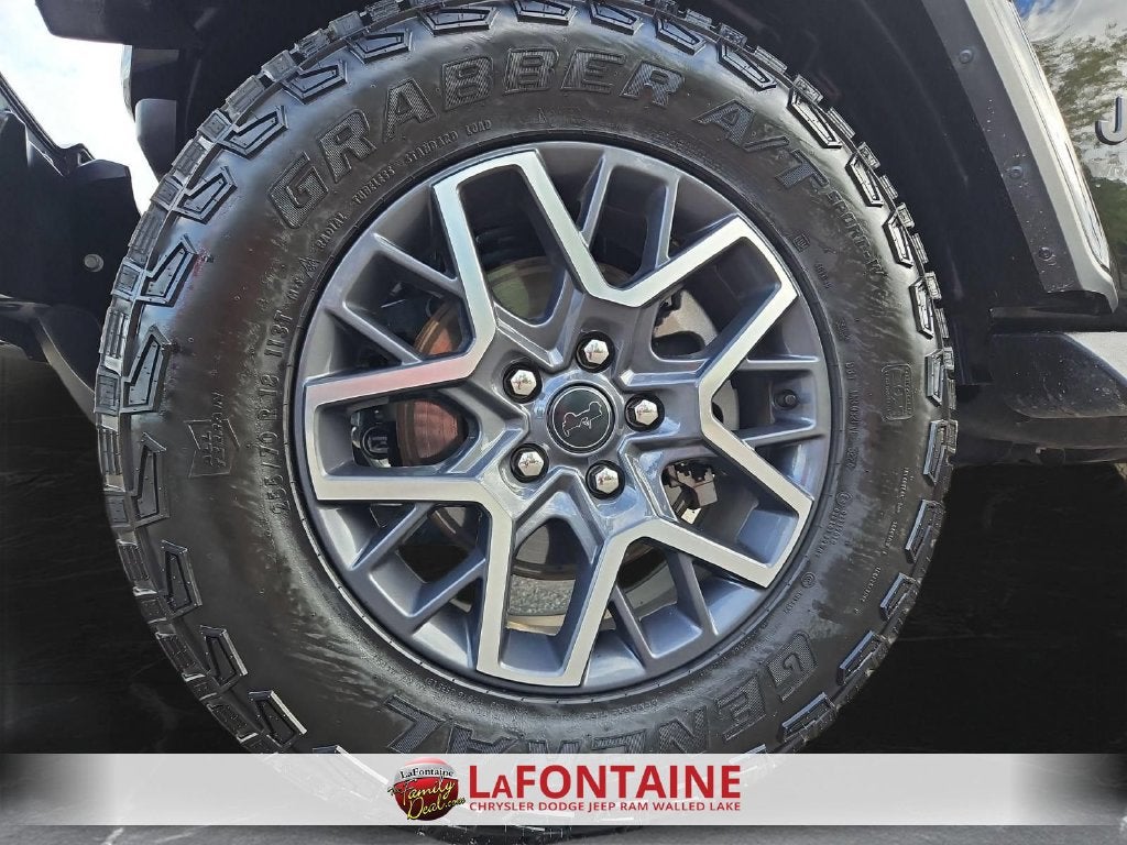 2025 Jeep Wrangler 4-Door Sahara 4x4