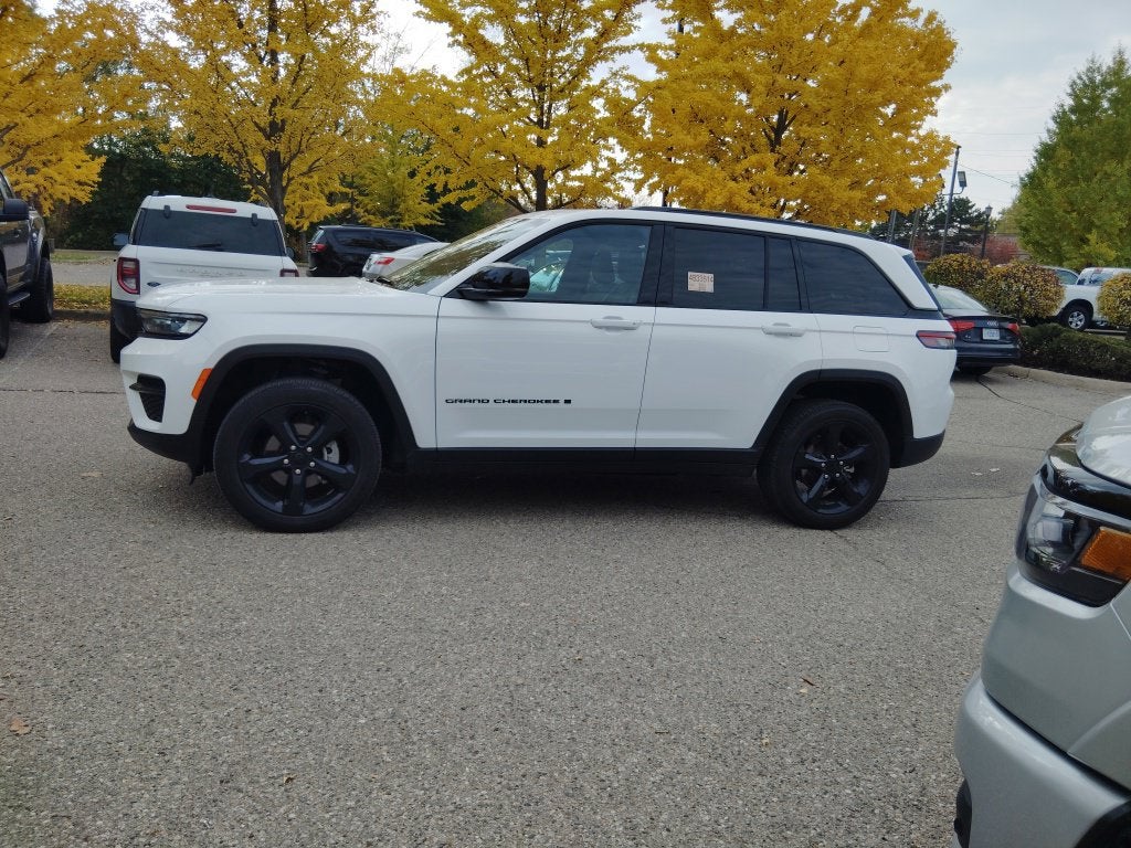 2025 Jeep Grand Cherokee Altitude X 4x4