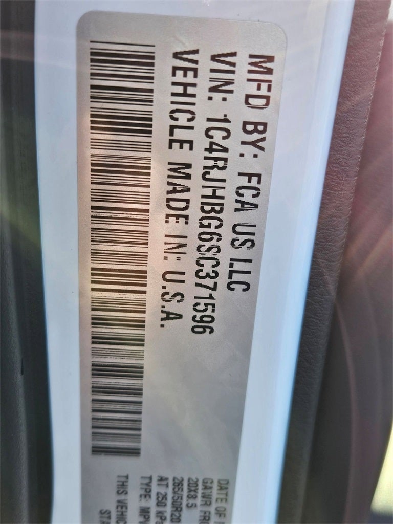 2025 Jeep Grand Cherokee GRAND CHEROKEE LIMITED 4X4