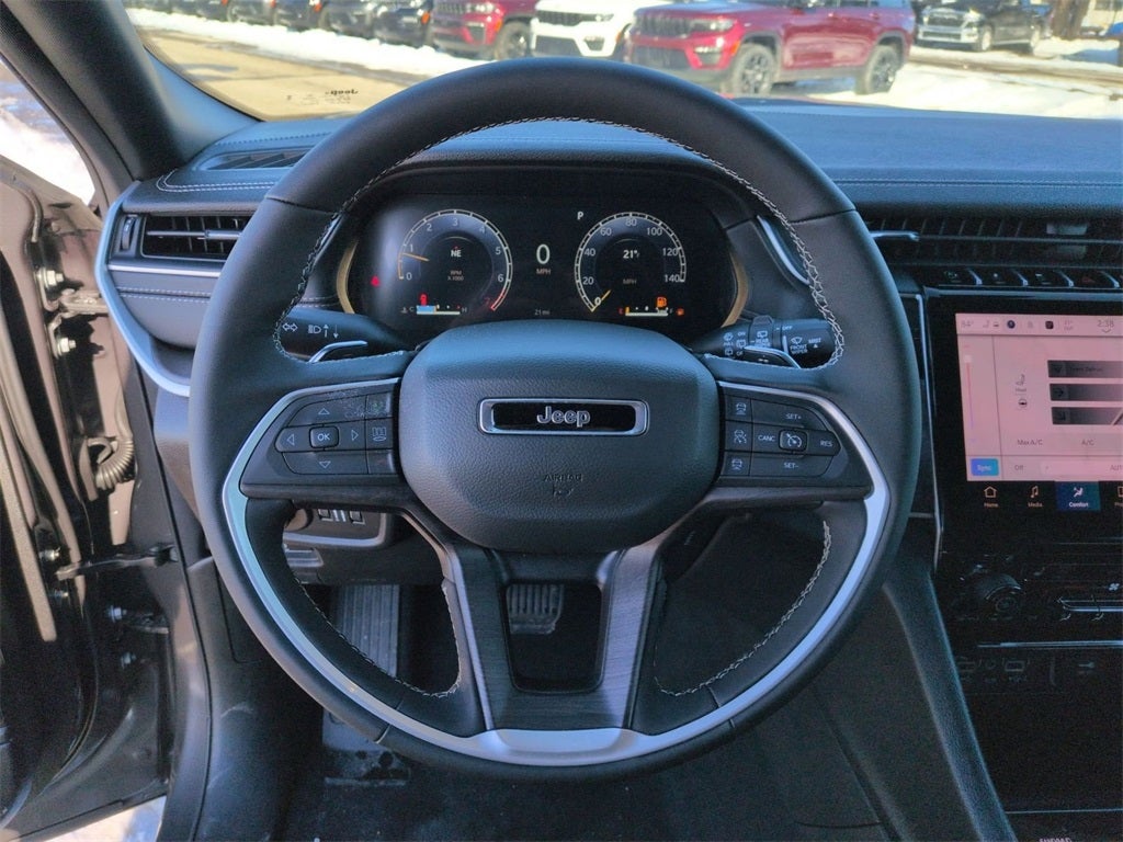 2025 Jeep Grand Cherokee GRAND CHEROKEE LIMITED 4X4