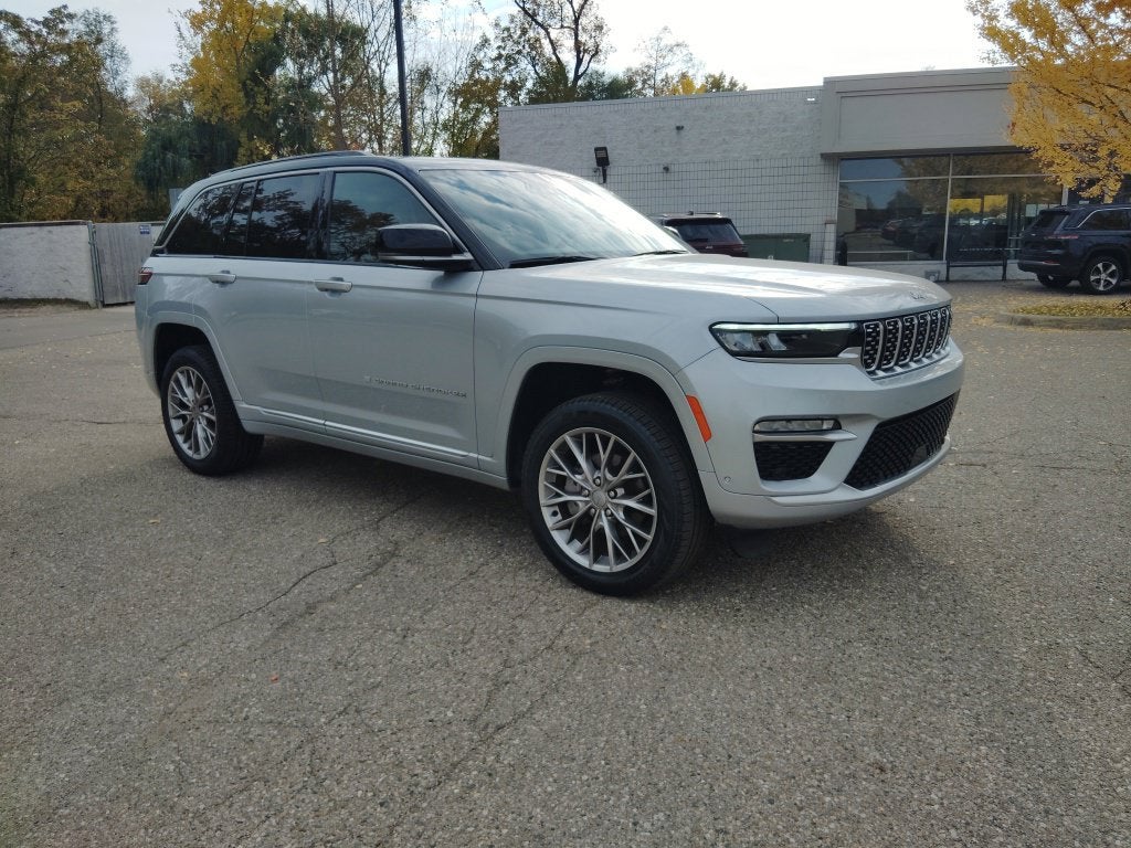 2025 Jeep Grand Cherokee Summit 4x4