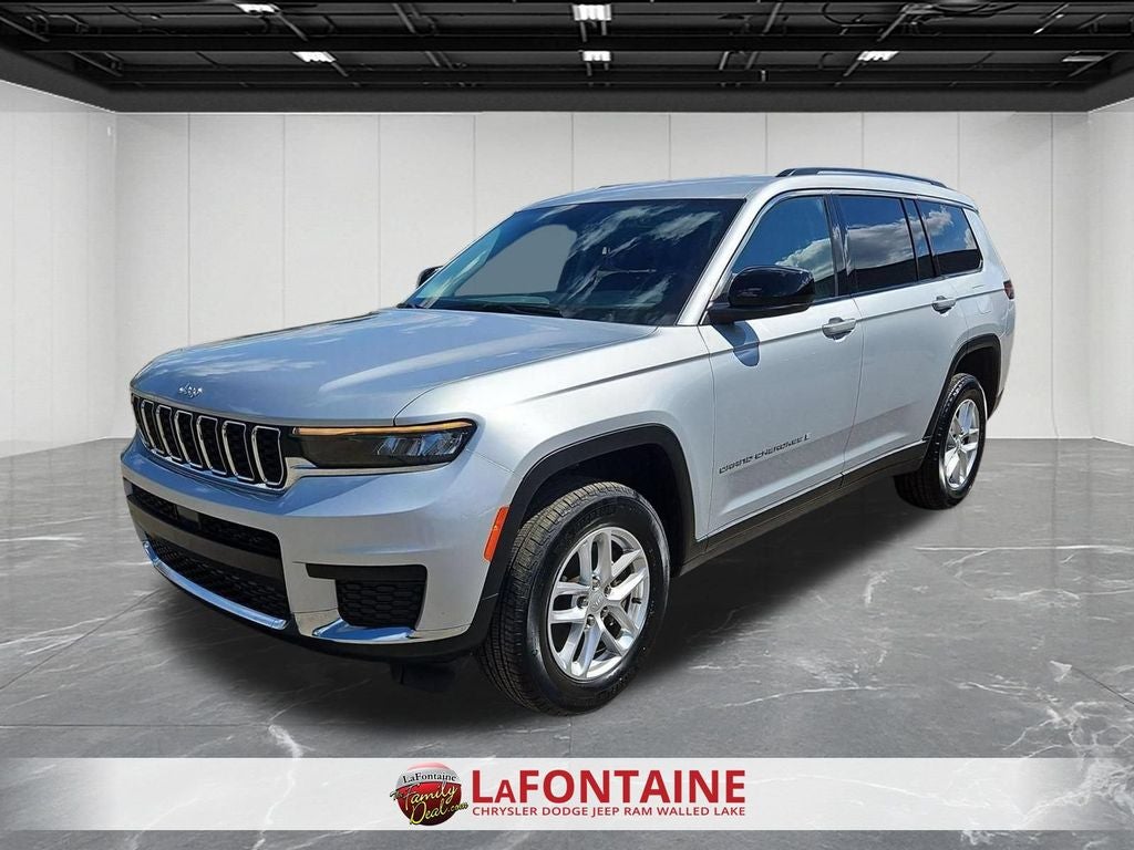2023 Jeep Grand Cherokee L Laredo 4x4