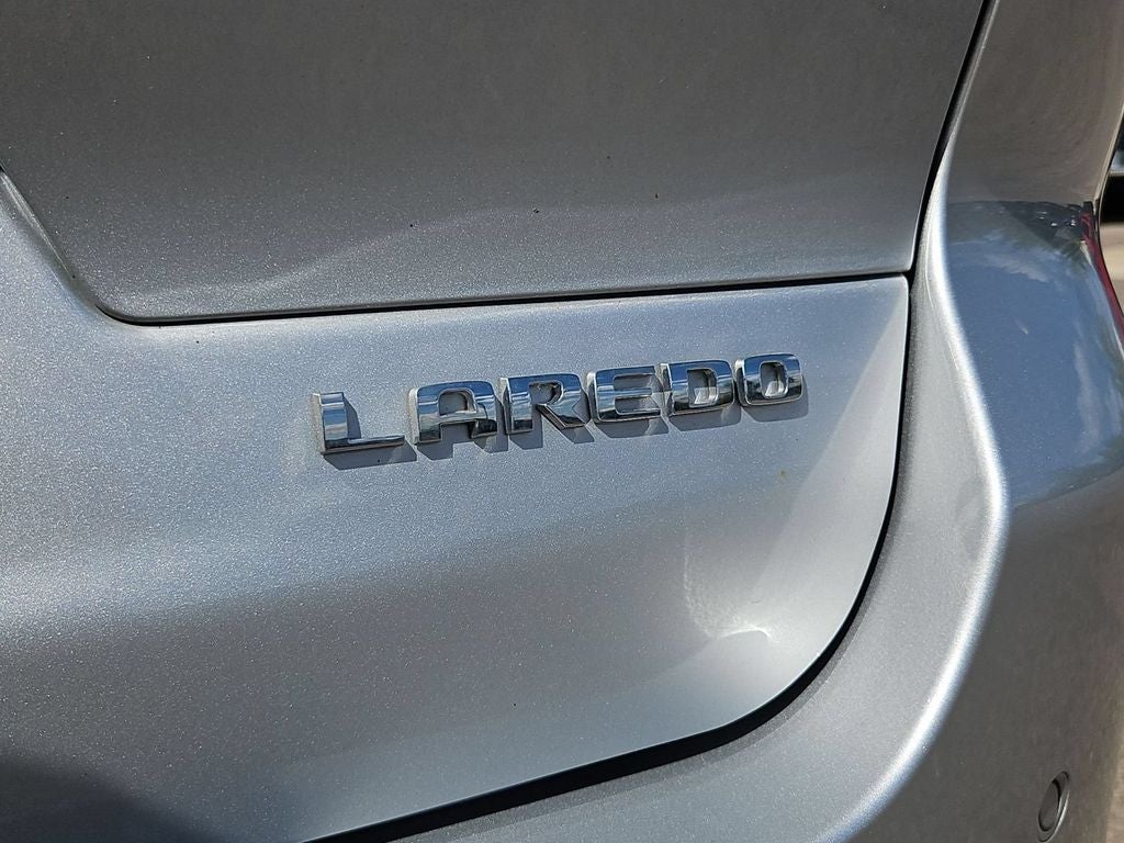 2023 Jeep Grand Cherokee L Laredo 4x4