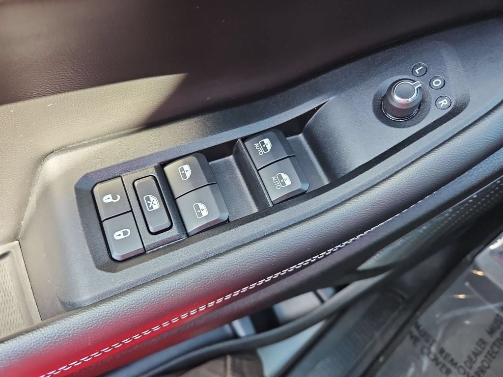 2023 Jeep Grand Cherokee L Laredo 4x4