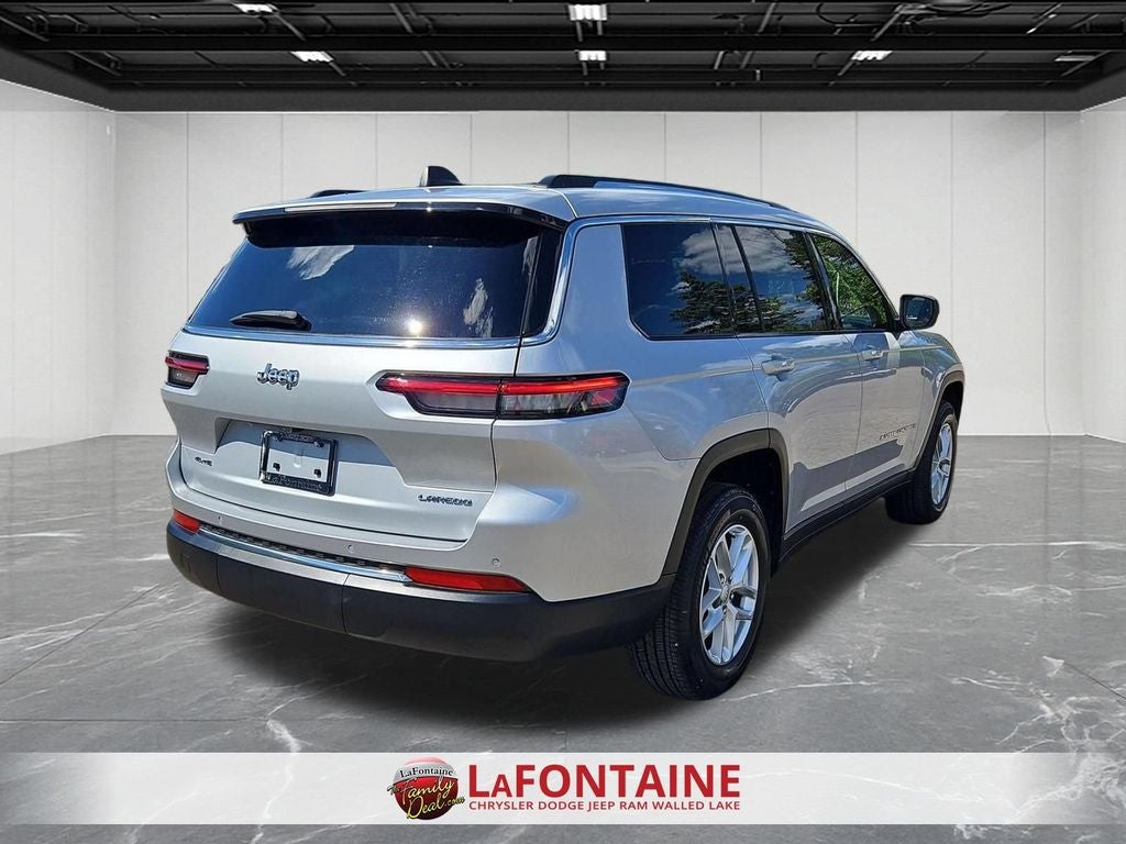 2023 Jeep Grand Cherokee L Laredo 4x4