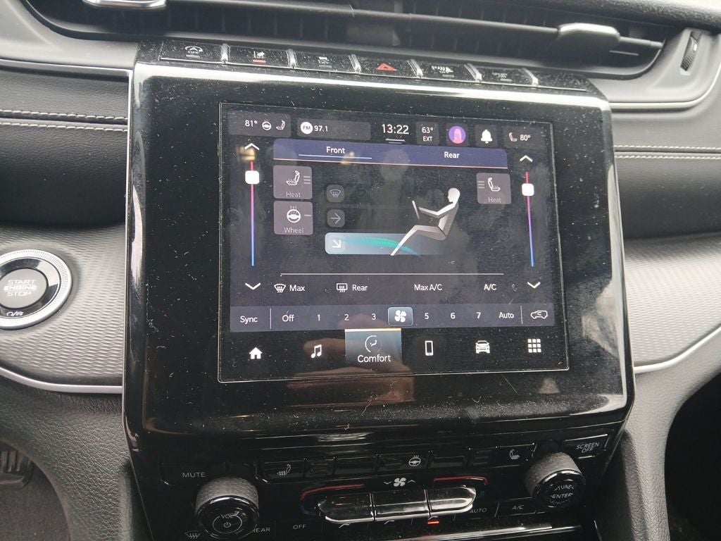 2023 Jeep Grand Cherokee L Altitude 4x4