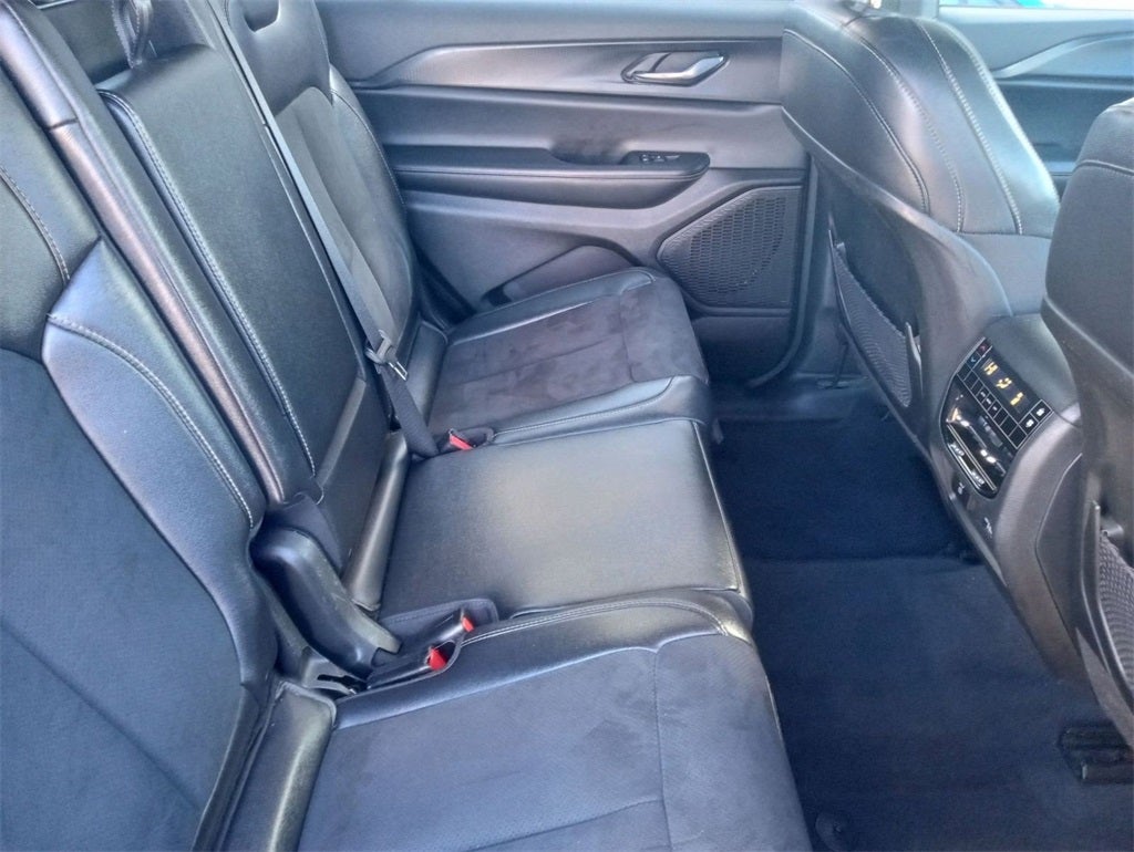 2024 Jeep Grand Cherokee L Altitude 4x4