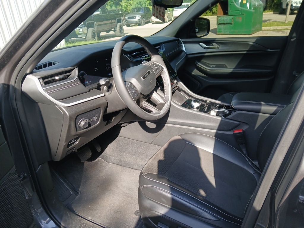2023 Jeep Grand Cherokee L Altitude 4x4