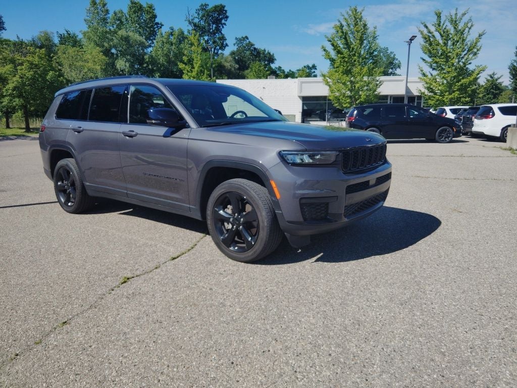 2023 Jeep Grand Cherokee L Altitude 4x4