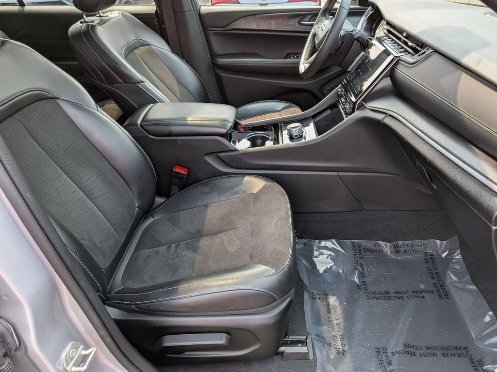 2023 Jeep Grand Cherokee L Altitude 4x4