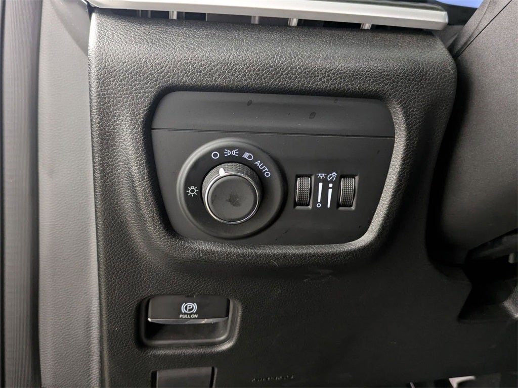 2024 Jeep Grand Cherokee L Altitude 4x4