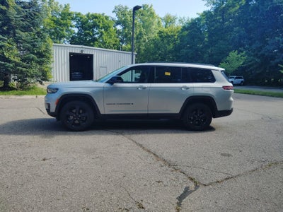 2023 Jeep Grand Cherokee L Altitude 4x4