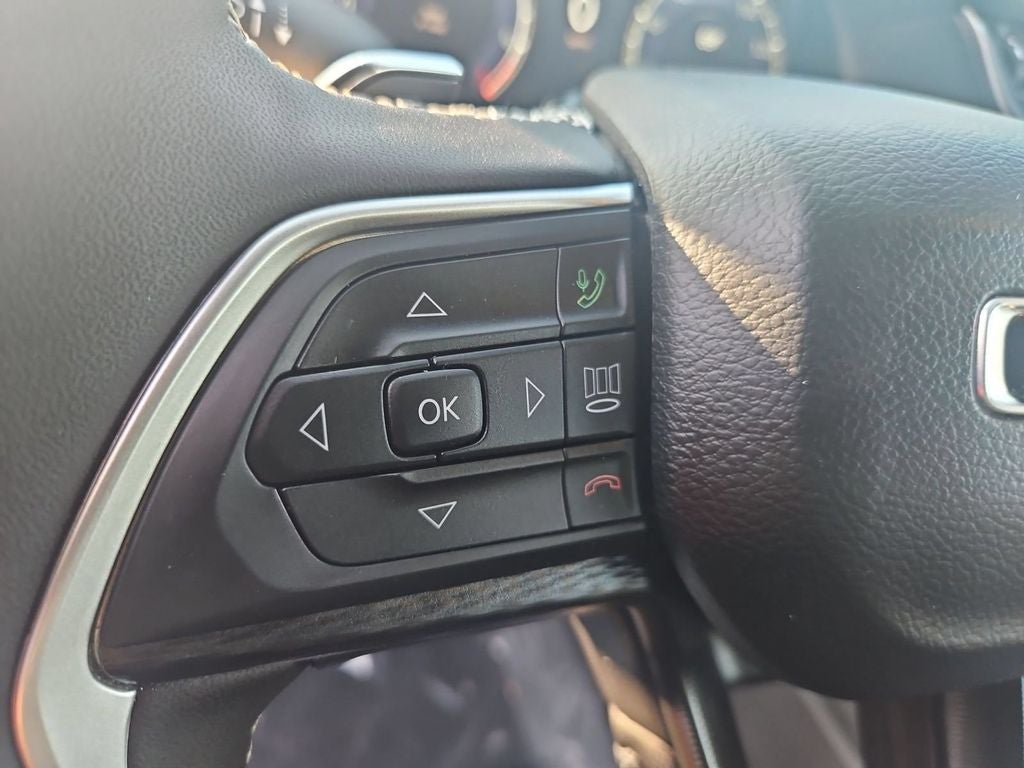 2025 Jeep Grand Cherokee L Altitude 4x4