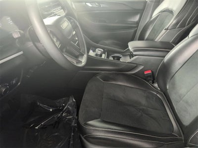 2024 Jeep Grand Cherokee L Altitude 4x4