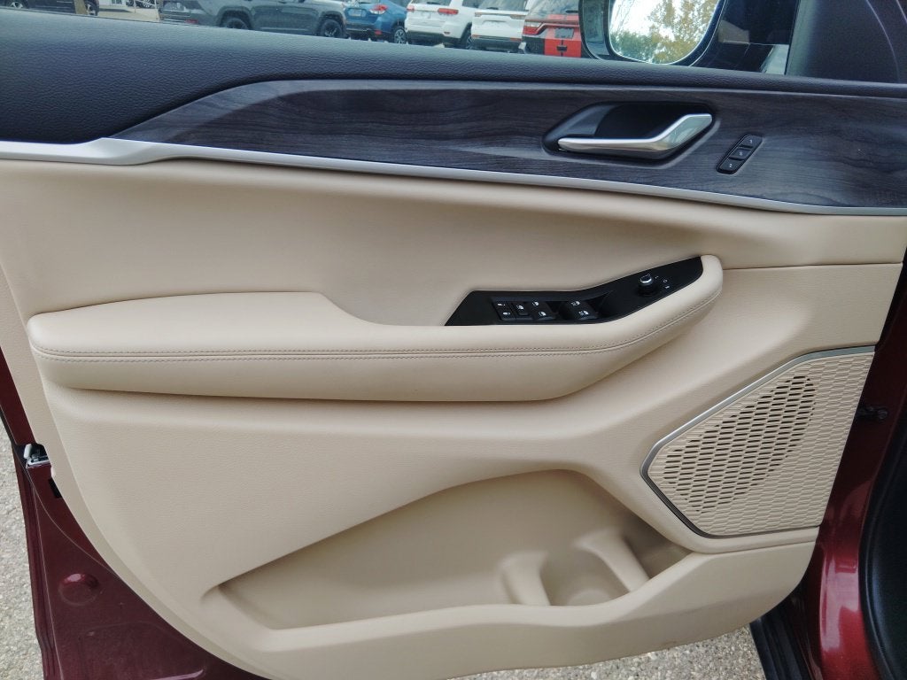 2025 Jeep Grand Cherokee L Limited 4x4
