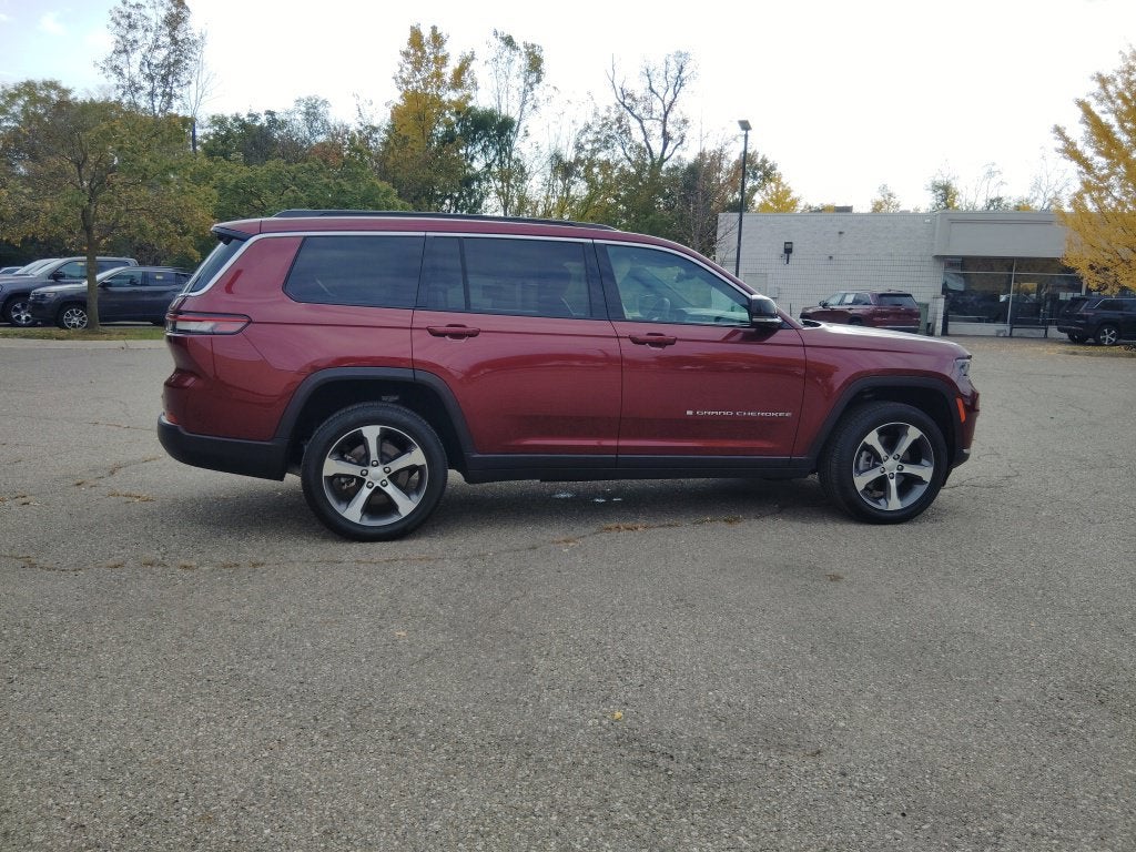 2025 Jeep Grand Cherokee L Limited 4x4