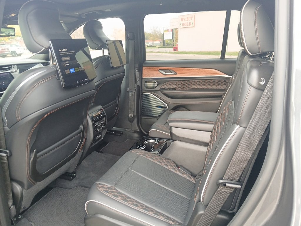 2025 Jeep Grand Cherokee L Summit Reserve 4x4