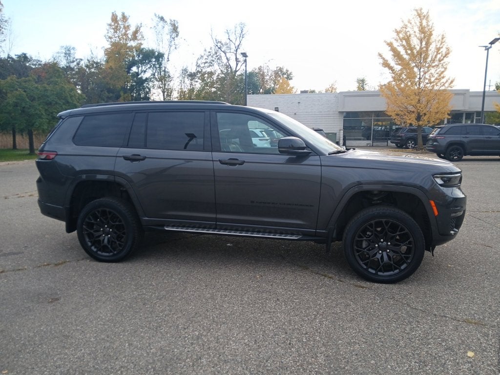 2025 Jeep Grand Cherokee L Summit Reserve 4x4