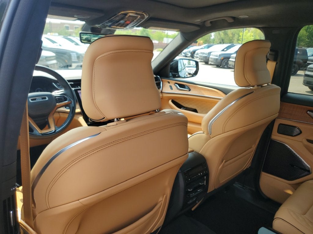 2023 Jeep Grand Cherokee L Summit Reserve 4x4