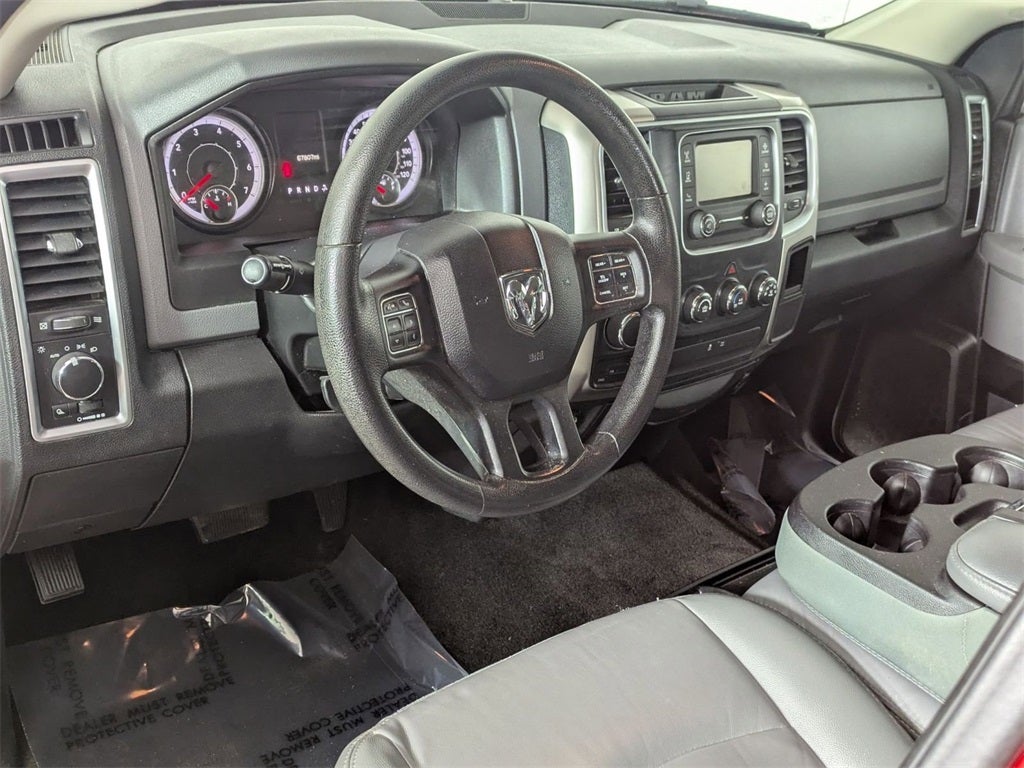 2017 RAM 1500 SLT Crew Cab 4x4 6'4' Box