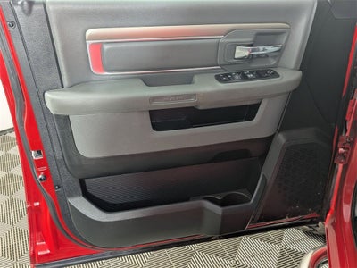 2017 RAM 1500 SLT Crew Cab 4x4 6'4' Box