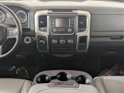 2017 RAM 1500 SLT Crew Cab 4x4 6'4' Box