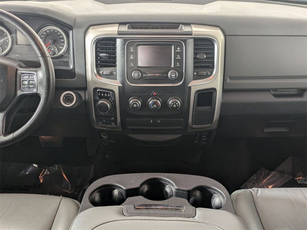 2017 RAM 1500 SLT Crew Cab 4x4 6'4' Box