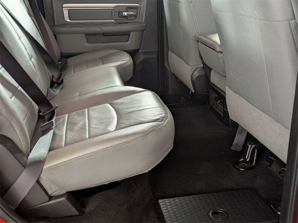 2017 RAM 1500 SLT Crew Cab 4x4 6'4' Box