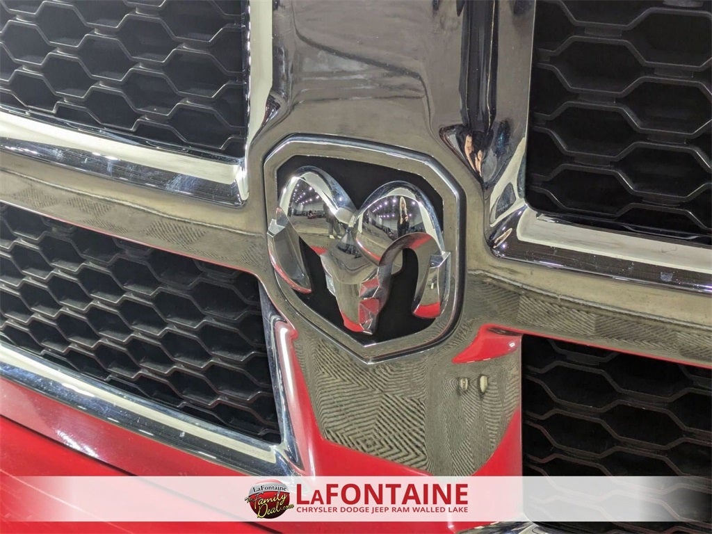 2017 RAM 1500 SLT Crew Cab 4x4 6'4' Box