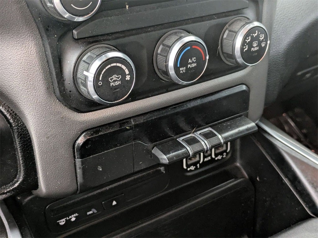 2019 RAM 1500 Big Horn/Lone Star Crew Cab 4x4 5'7' Box