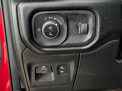 2022 RAM 1500 Big Horn Crew Cab 4x4 5'7' Box