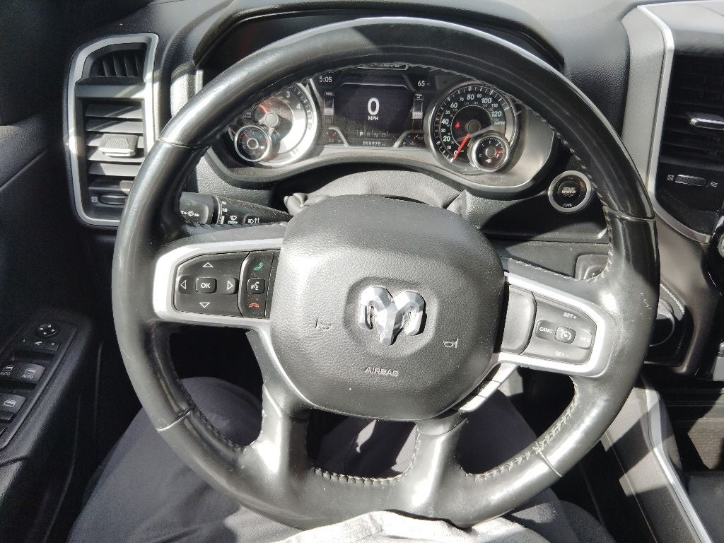 2020 RAM 1500 Big Horn Crew Cab 4x4 5'7' Box