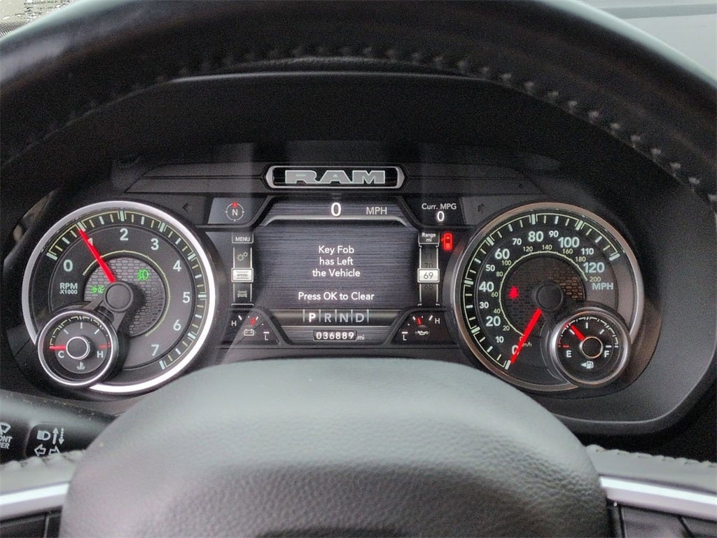 2022 RAM 1500 Big Horn Quad Cab 4x4 6'4' Box