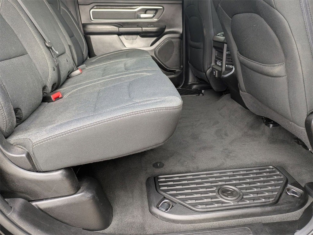 2022 RAM 1500 Big Horn Crew Cab 4x4 5'7' Box