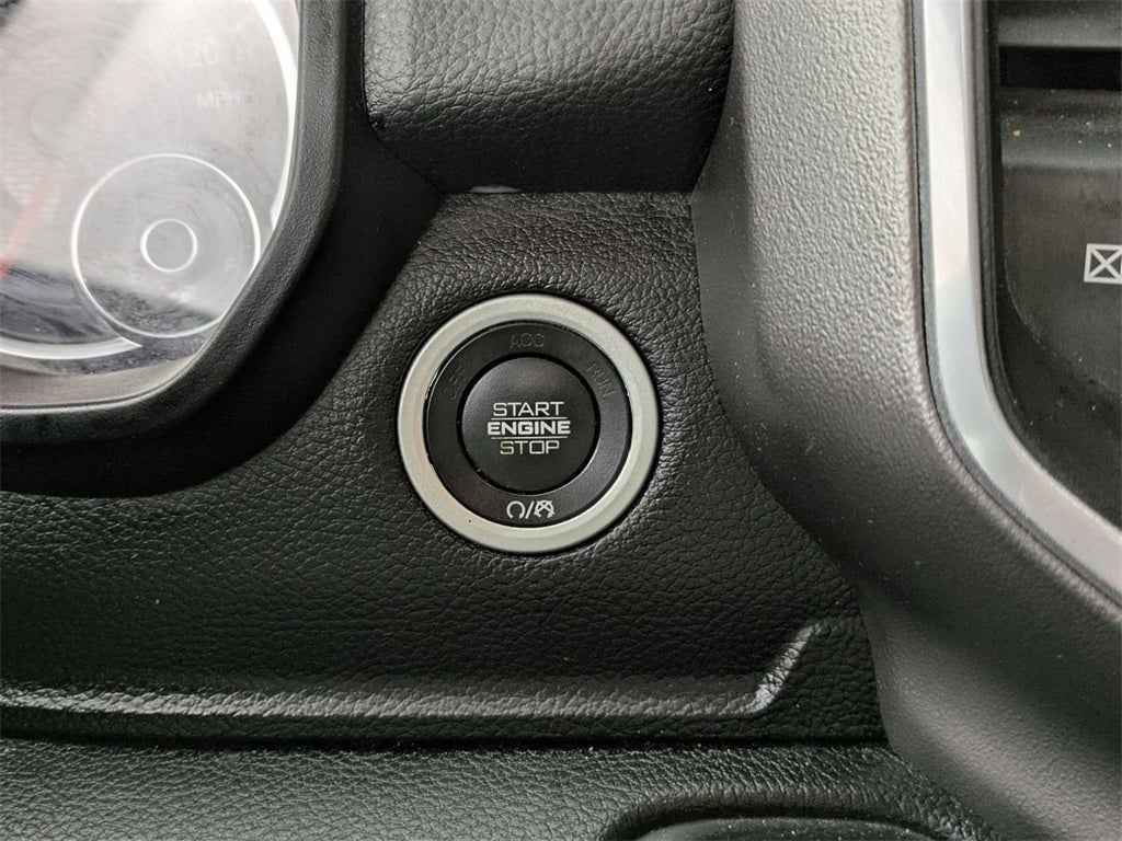 2019 RAM 1500 Big Horn/Lone Star Crew Cab 4x4 5'7' Box