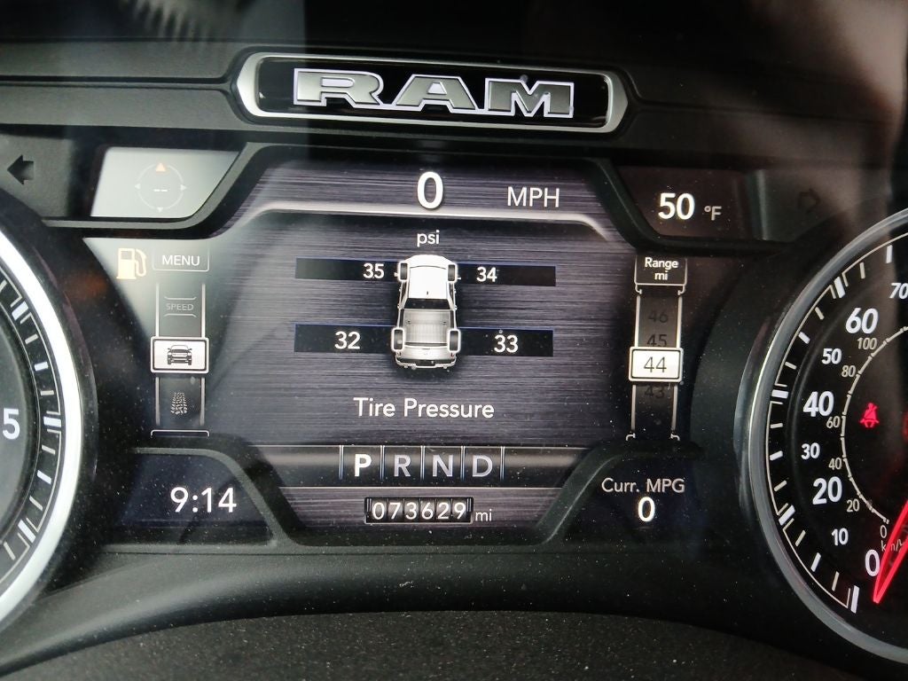 2021 RAM 1500 Big Horn Crew Cab 4x4 5'7' Box