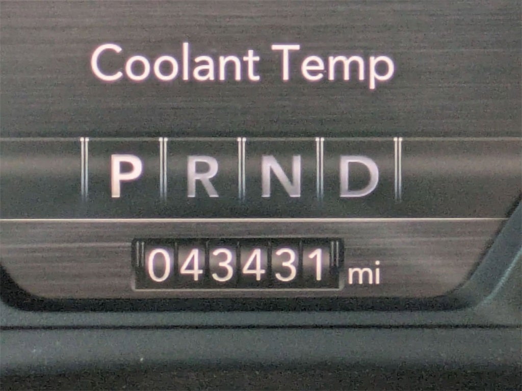 2020 RAM 1500 Big Horn Crew Cab 4x4 5'7' Box