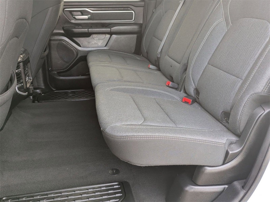 2020 RAM 1500 Big Horn Crew Cab 4x4 5'7' Box