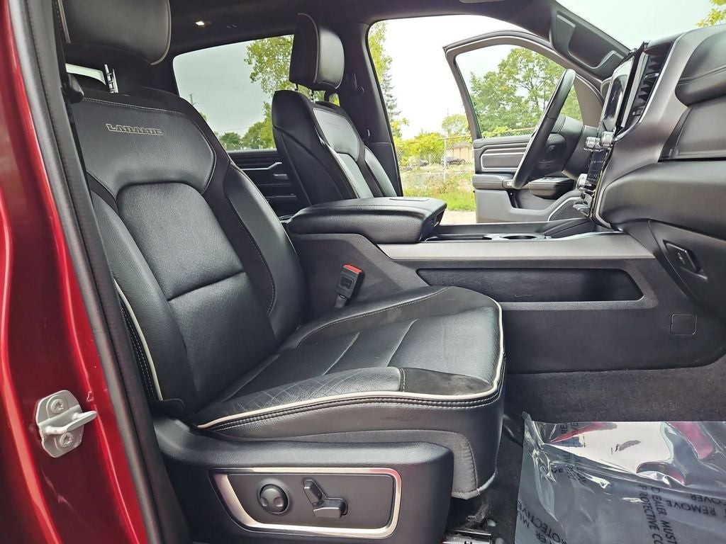 2025 RAM 1500 Laramie Crew Cab 4x4 5'7' Box