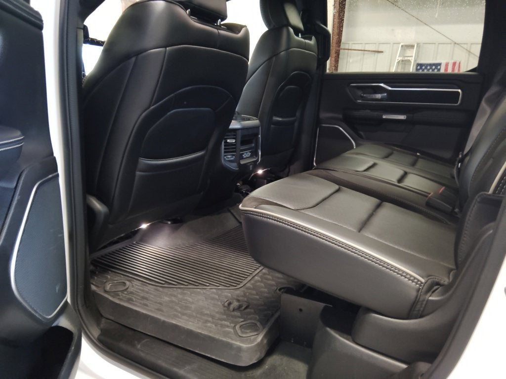 2023 RAM 1500 Laramie Crew Cab 4x4 5'7' Box
