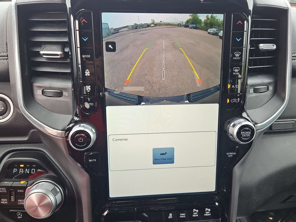2023 RAM 1500 Laramie Crew Cab 4x4 5'7' Box