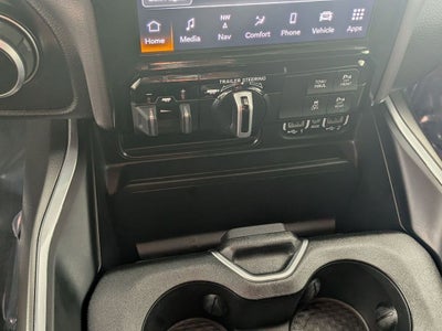 2023 RAM 1500 Big Horn Crew Cab 4x4 6'4' Box