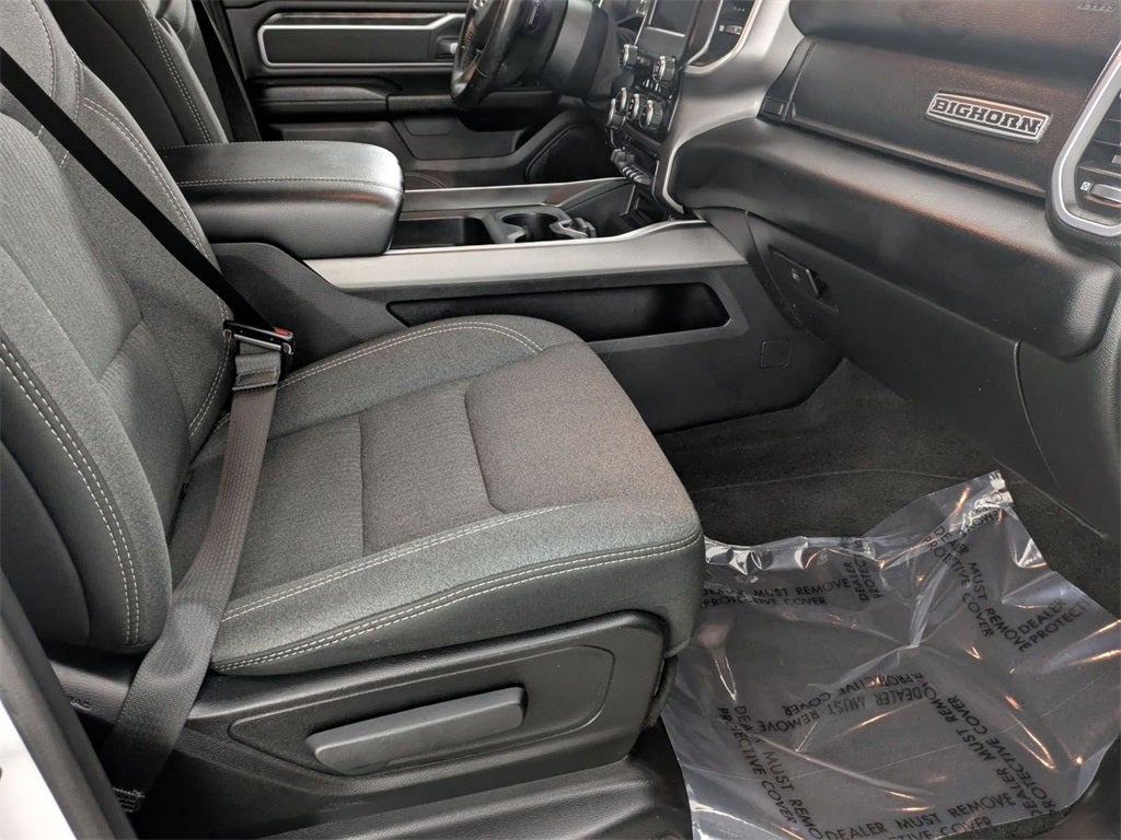 2020 RAM 1500 Big Horn Crew Cab 4x4 6'4' Box